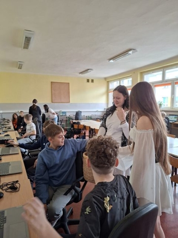 671535391_1815232546529274_2451615542177324672_n