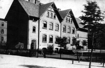2_Budynek szkoły (4 lipca 1922)
