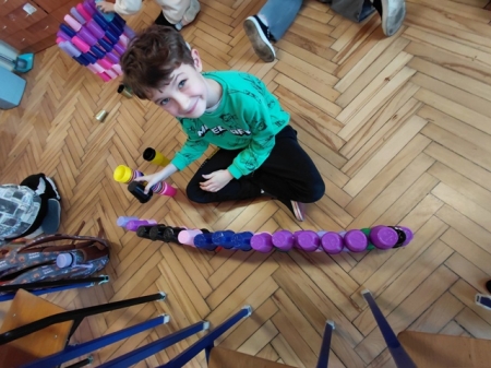 Utrwalanie mnożenia w zakresie 100.  Dzielenie z resztą. Rozpoznawanie czas�