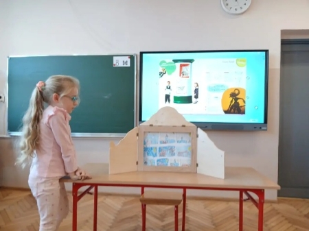 Tropiciele Wiedzy z 1c odkrywają teatr