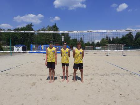 Brąz w Wojewódzkich Igrzyskach Młodzieży Szkolnej w siatkówce plażowej